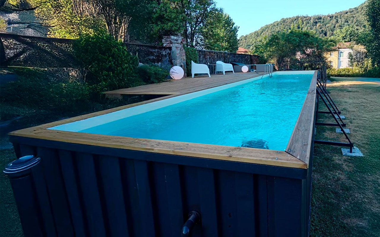 Container trasformato in piscina per uso privato